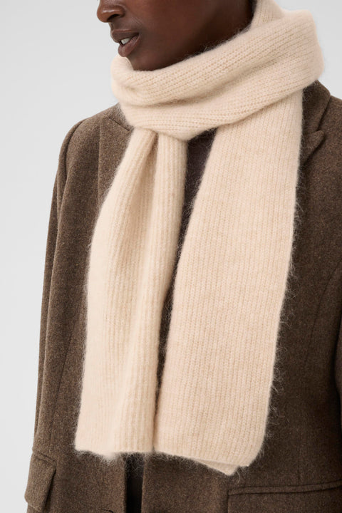 Svea Scarf